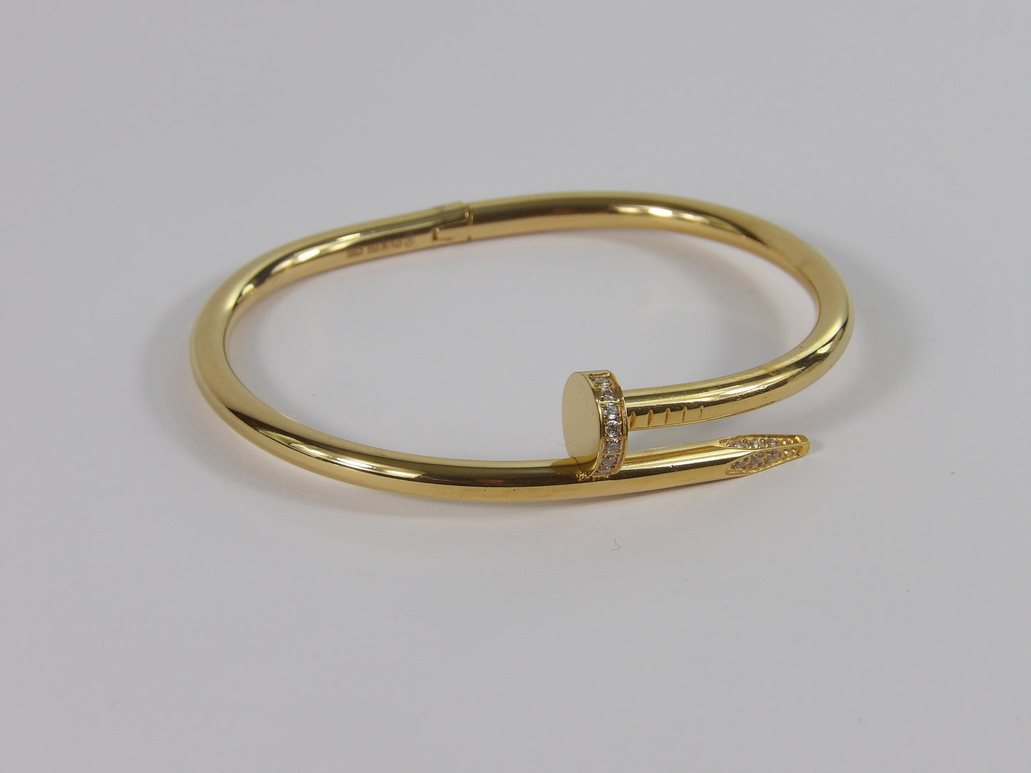 Pulsera estilo clavo